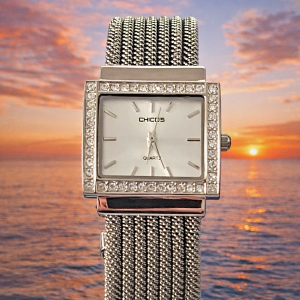 Chico's‎ Dejanelle Women's Silver Cuff Watch Crystal Bezel Quartz Not Tested